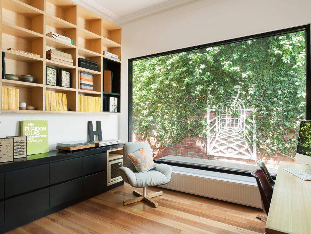 Cửa sổ phòng khách đẹp:
Năm 2024, phong cách sống thẩm mỹ đã trở thành trào lưu phổ biến. Để có một phòng khách hoàn hảo, không thể thiếu cửa sổ đẹp. Đó chính là nơi cho bạn nhìn ra thế giới bên ngoài và đón ánh sáng tự nhiên vào trong ngôi nhà. Với các thiết kế cửa sổ phòng khách đẹp hiện đại, bạn sẽ có được không gian sống tuyệt vời hơn.